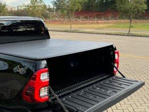 Foto 9 - Toyota Hilux SRX 2.8 Turbo Diesel 4x4