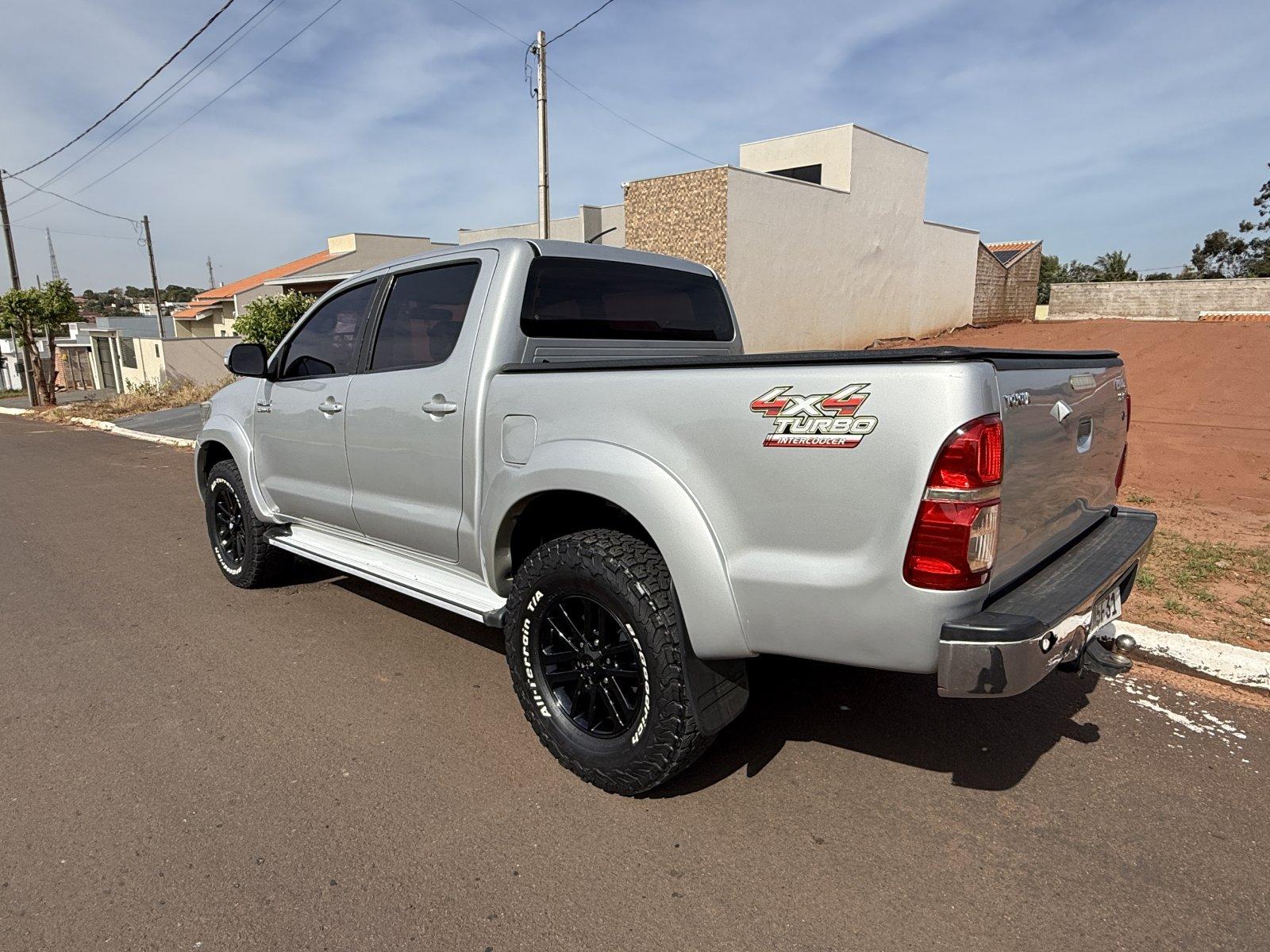 Foto 7 - Toyota Hilux SRV 3.0 Turbo Diesel 4x4