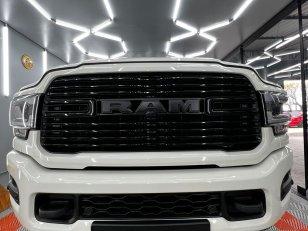 Foto 9 - RAM 2500 Laramie Night Edition 6.7 Turbo Diesel 4x4