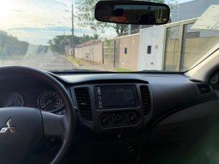 Foto 6 - Mitsubishi L200 Triton Sport GL 2.4 Turbo Diesel 4x4