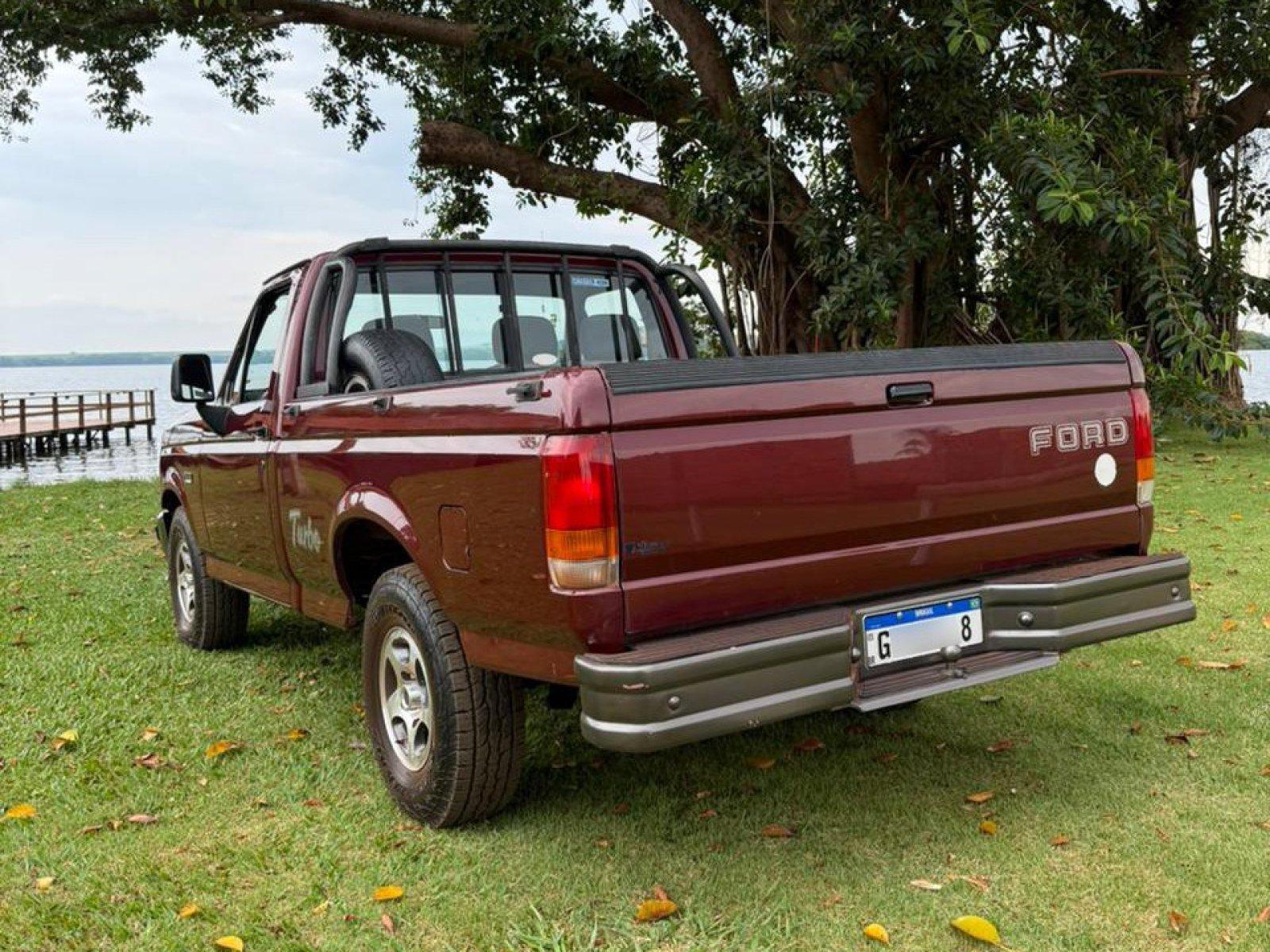 Foto 4 - Ford F1000 XL 4.3 Turbo Diesel 4x2 C.S