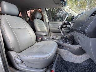 Foto 3 - Toyota Hilux STD 3.0 Turbo Diesel 4x4