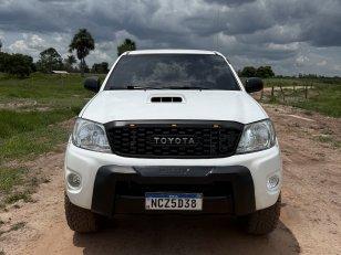 Foto 2 - Toyota Hilux SRV 3.0 Turbo Diesel 4x4