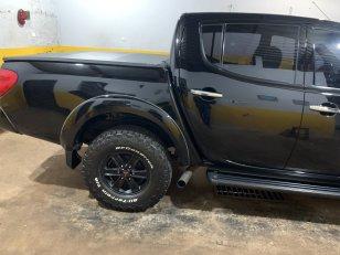 Foto 10 - Mitsubishi L200 Triton HPE 3.2 Turbo Diesel 4x4