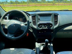 Foto 3 - Mitsubishi L200 Triton Sport GL 2.4 Turbo Diesel 4x4