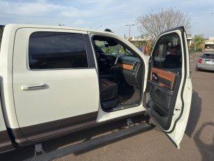 Foto 5 - RAM 3500 Longhorn Limited 6.7 Turbo Diesel 4x4
