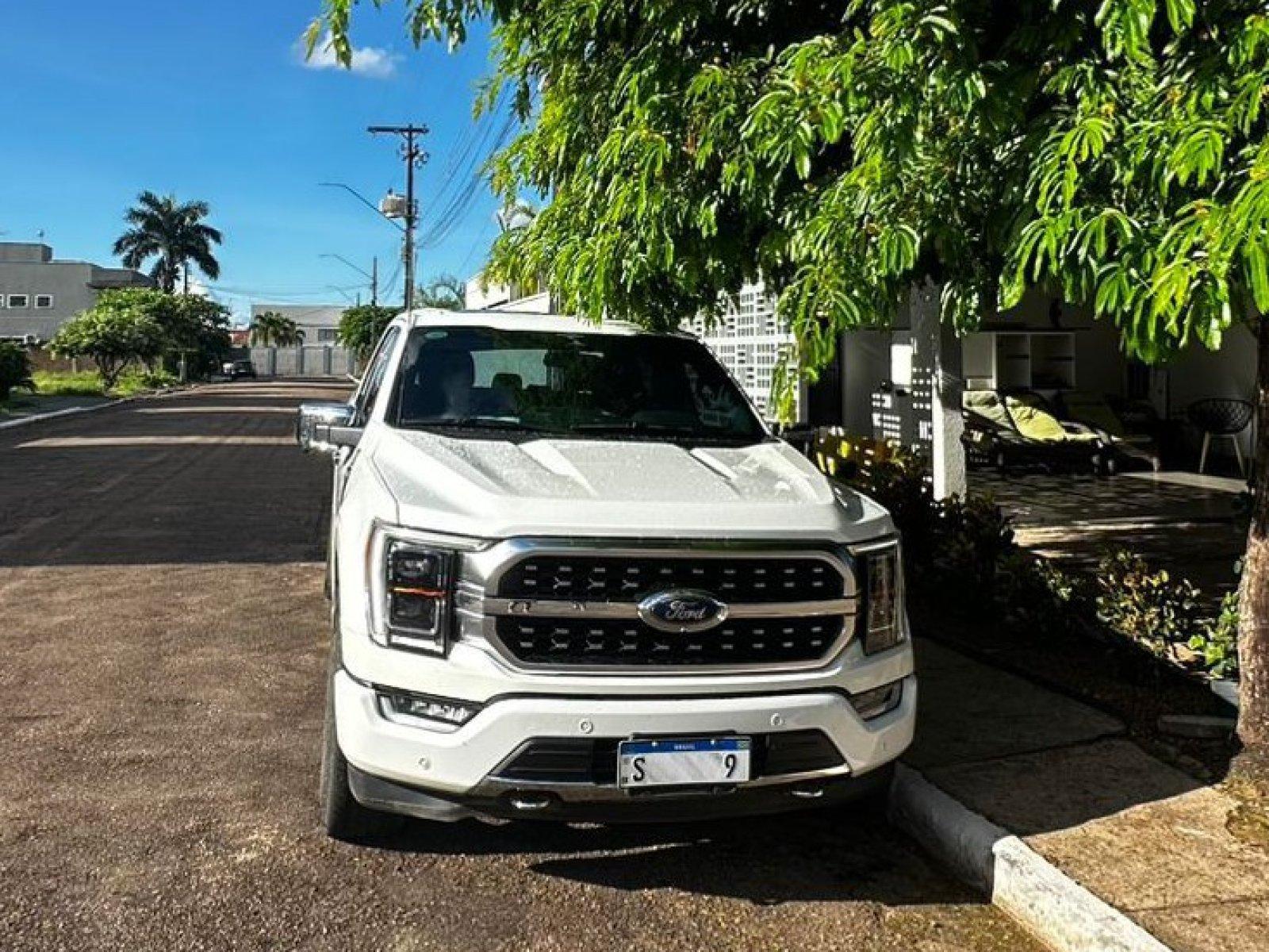 Foto 2 - Ford F150 Platinum 5.0 V8 Gasolina FX4