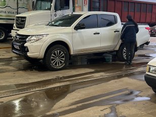 Foto 1 - Mitsubishi L200 Triton Sport HPE-S 2.4 Turbo Diesel 4x4