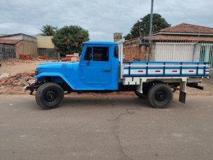 Foto 2 - Toyota Bandeirantes Pick-up C.D 4p.