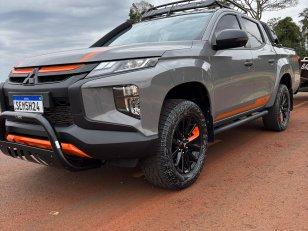 Foto 1 - Mitsubishi Triton HPE 2.4 Bi-Turbo Diesel 4x4