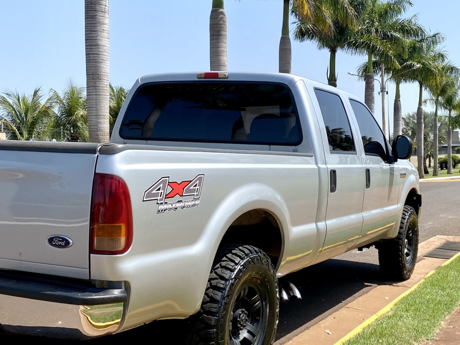 Ford F250 XLT 3.9 Turbo Diesel 4x4 BF///MS