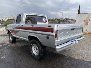 Foto 5 - Ford F1000 3.9 Diesel