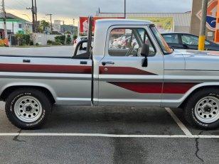 Foto 3 - Ford F1000 3.9 Diesel