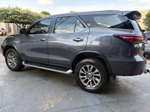 Foto 2 - Toyota Hilux SW4 SRX 2.8 Turbo Diesel 4x4