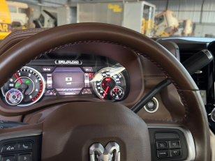 Foto 5 - RAM 3500 Laramie 6.7 Turbo Diesel 4x4