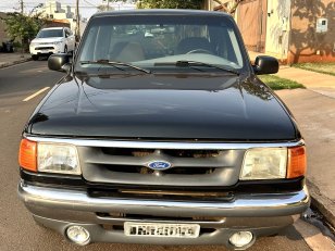 Foto 3 - Ford Ranger STX 4.0 V6 Gasolina 4x2 C.E
