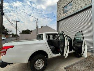 Foto 4 - Mitsubishi L200 Triton Sport GL 2.4 Turbo Diesel 4x4