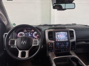 Foto 5 - RAM Classic Laramie Night Edition 5.7 V8 Gasolina 4x4