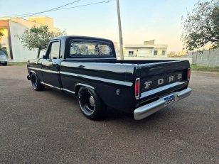 Foto 5 - Ford F1000 3.9 Diesel