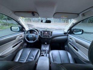 Foto 5 - Mitsubishi Triton GLS 2.4 Bi-Turbo Diesel 4x4