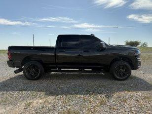 Foto 4 - RAM 3500 Laramie Night Edition 6.7 Turbo Diesel 4x4