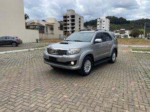 Foto 1 - Toyota Hilux SW4 SRV 3.0 Turbo Diesel 4x4