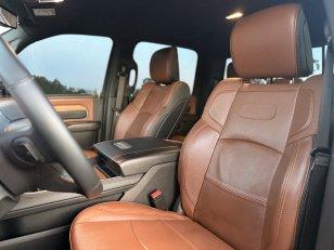 Foto 4 - RAM 3500 Longhorn Limited 6.7 Turbo Diesel 4x4