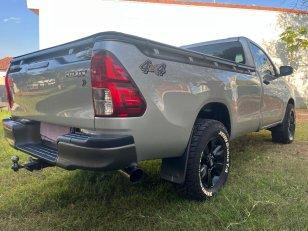 Foto 3 - Toyota Hilux 3.0 Turbo Diesel 4x4 C.S
