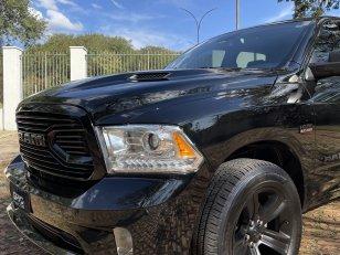 Foto 8 - RAM Classic Laramie Night Edition 5.7 V8 Gasolina 4x4