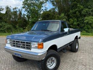 Foto 1 - Ford F1000 Super 3.9 Diesel C.S