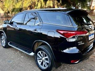 Foto 2 - Toyota Hilux SW4 SRX 2.8 Turbo Diesel 4x4