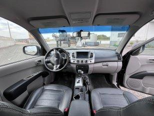 Foto 5 - Mitsubishi L200 Triton HPE 3.2 Turbo Diesel 4x4