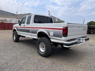 Foto 3 - Ford F1000 XLT Super Cab 4.9i Gasolina 4x2 C.E