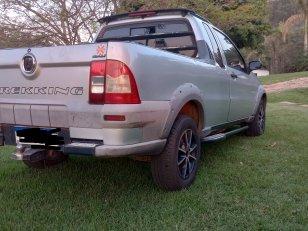 Foto 4 - Fiat Strada Trekking 1.4 C.E.