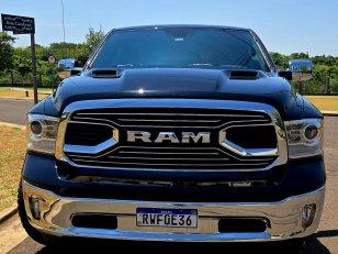 Foto 2 - RAM Classic Laramie 5.7 V8 Gasolina 4x4