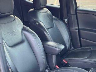 Foto 7 - Jeep Renegade S 1.3 Turbo Flex