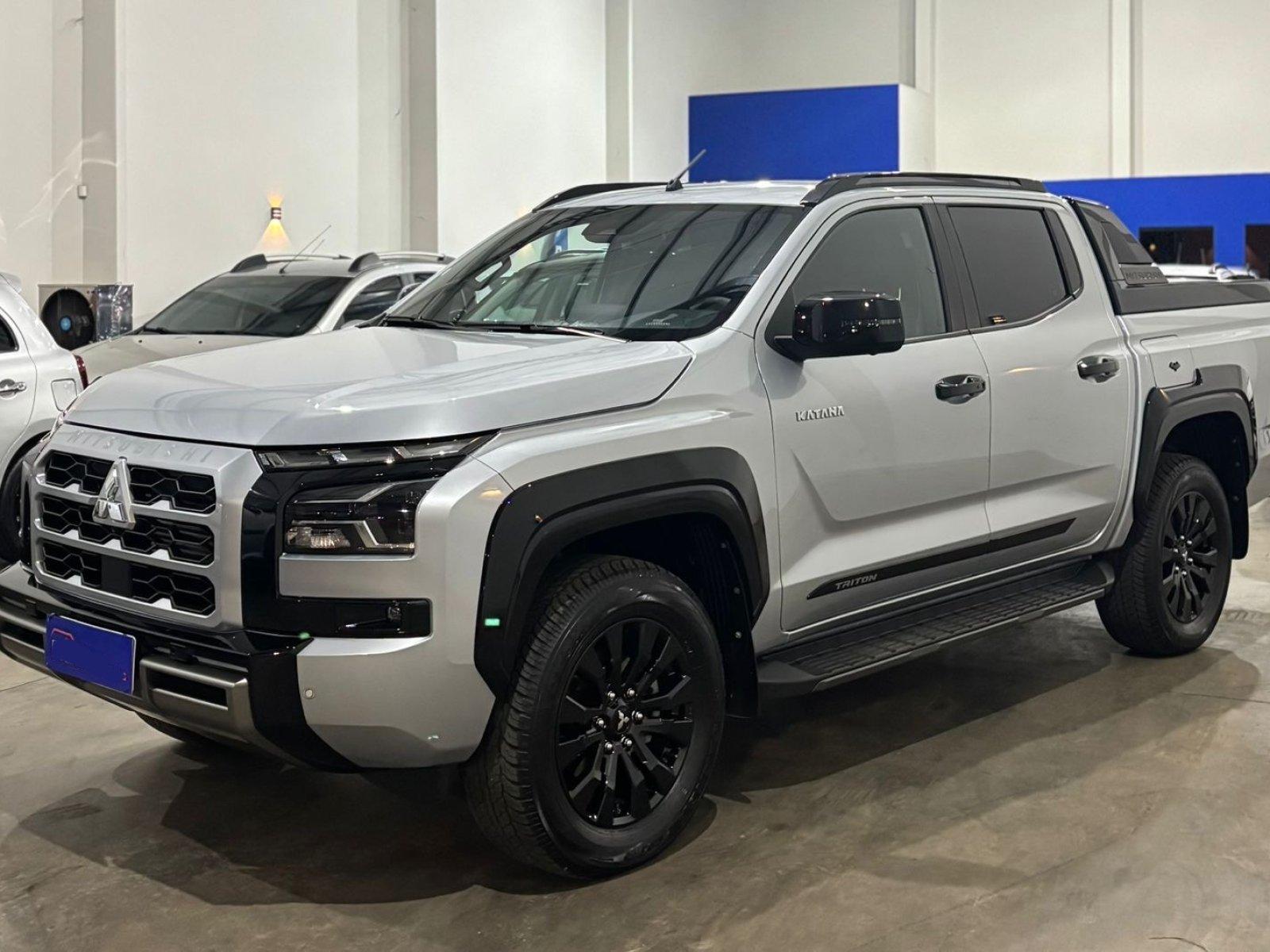 Foto 2 - Mitsubishi Triton Katana 2.4 Bi-Turbo Diesel 4x4