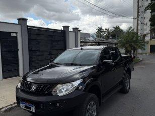 Foto 1 - Mitsubishi Triton HPE 2.4 Bi-Turbo Diesel 4x4