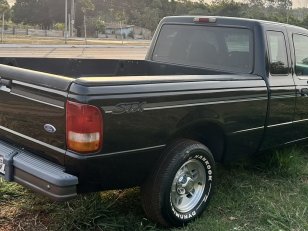 Foto 7 - Ford Ranger STX 4.0 V6 Gasolina 4x2 C.E