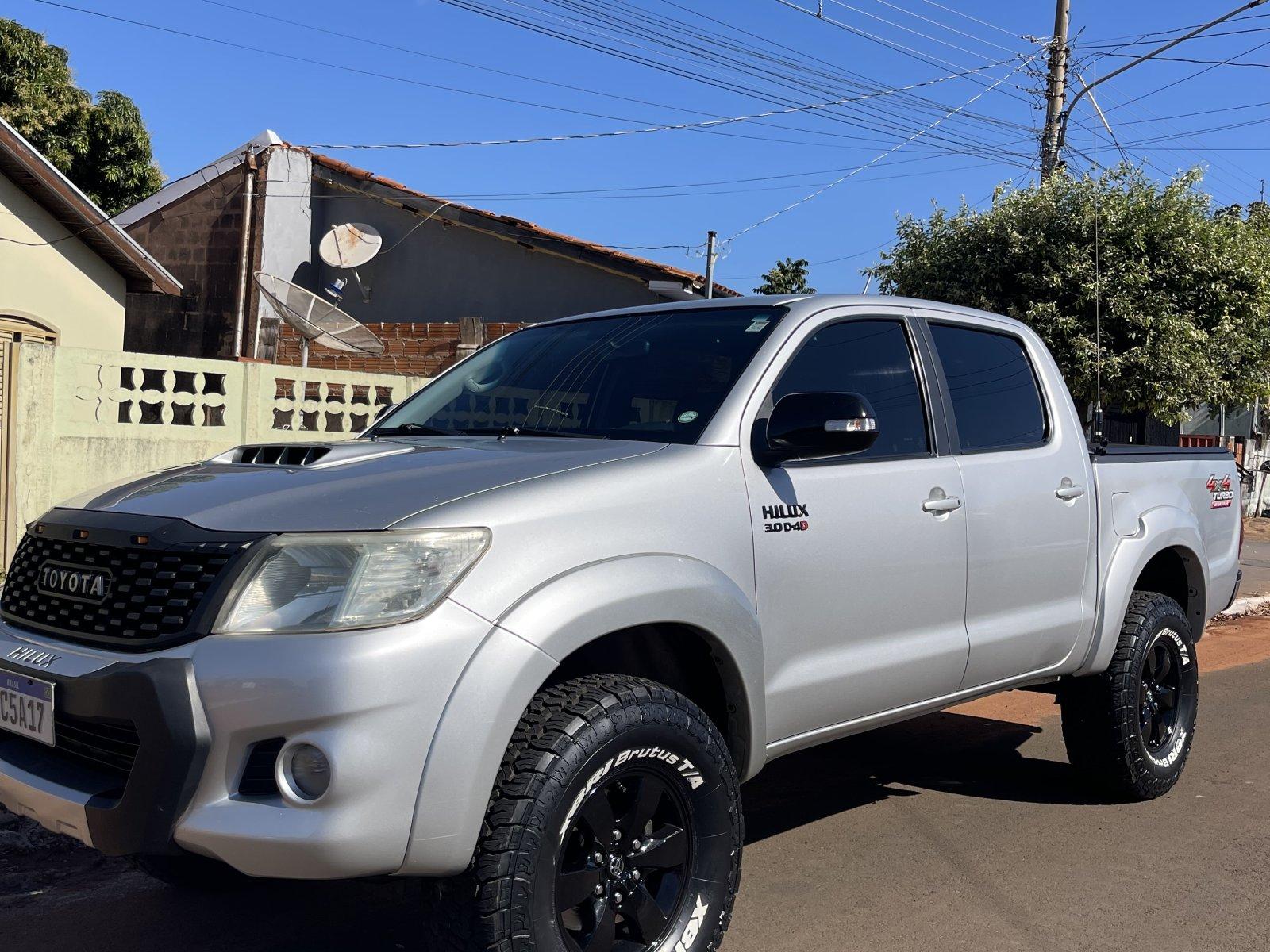 Foto 10 - Toyota Hilux SRV Top 3.0 Turbo Diesel 4x4