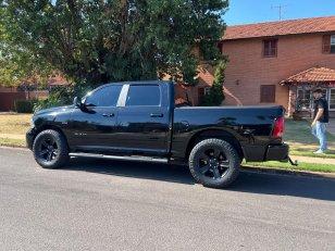 Foto 1 - RAM Classic Laramie Night Edition 5.7 V8 Gasolina 4x4