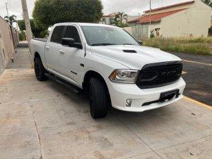 Foto 1 - RAM Classic Laramie Night Edition 5.7 V8 Gasolina 4x4