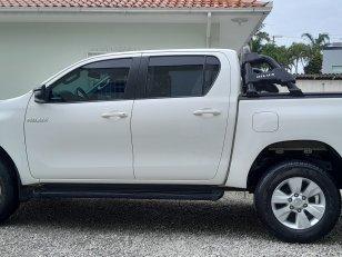 Foto 9 - Toyota Hilux SR 2.8 Turbo Diesel 4x4