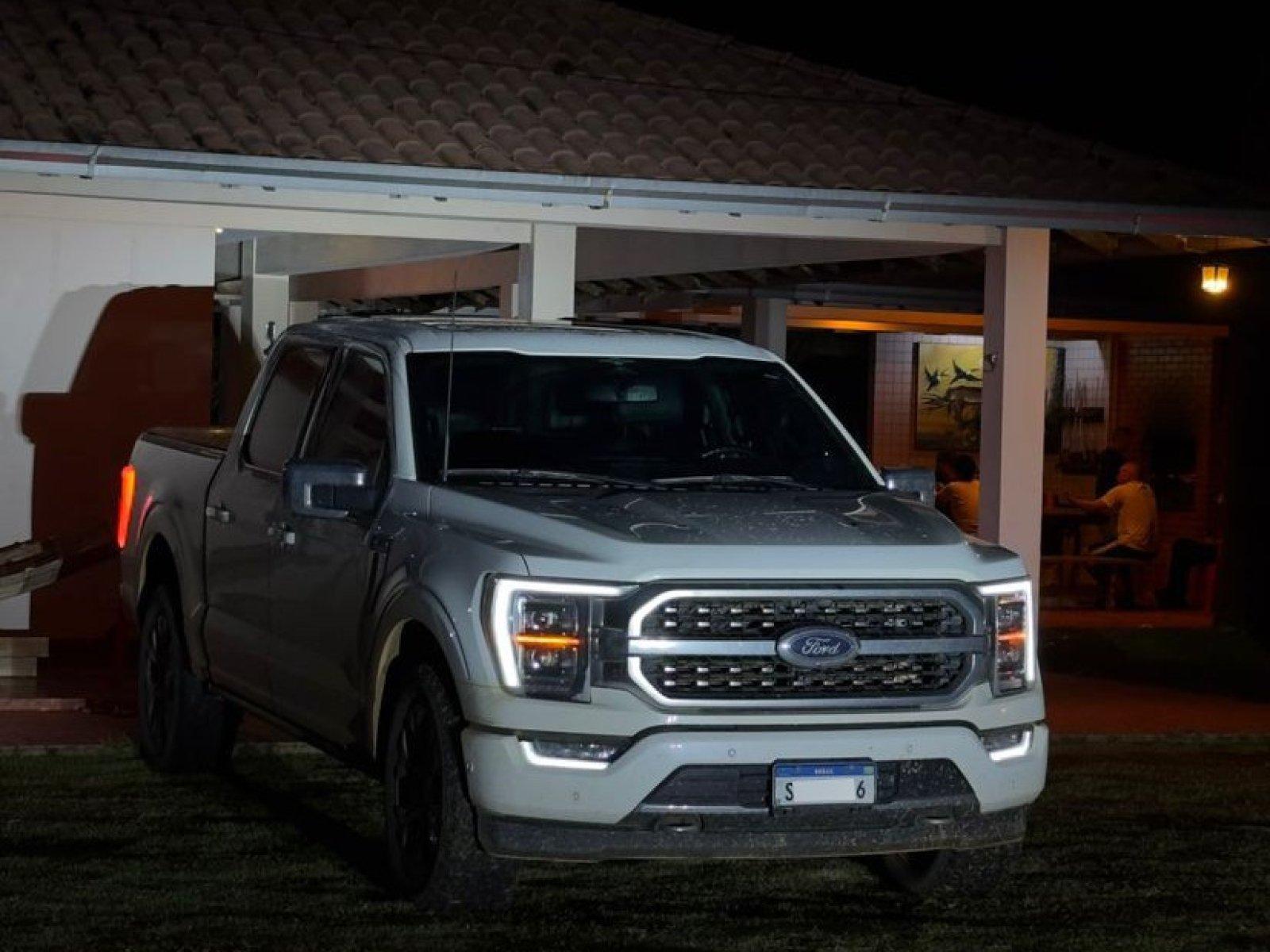 Foto 3 - Ford F150 Platinum 5.0 V8 Gasolina FX4