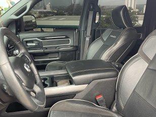 Foto 4 - RAM 2500 Laramie Night Edition 6.7 Turbo Diesel 4x4