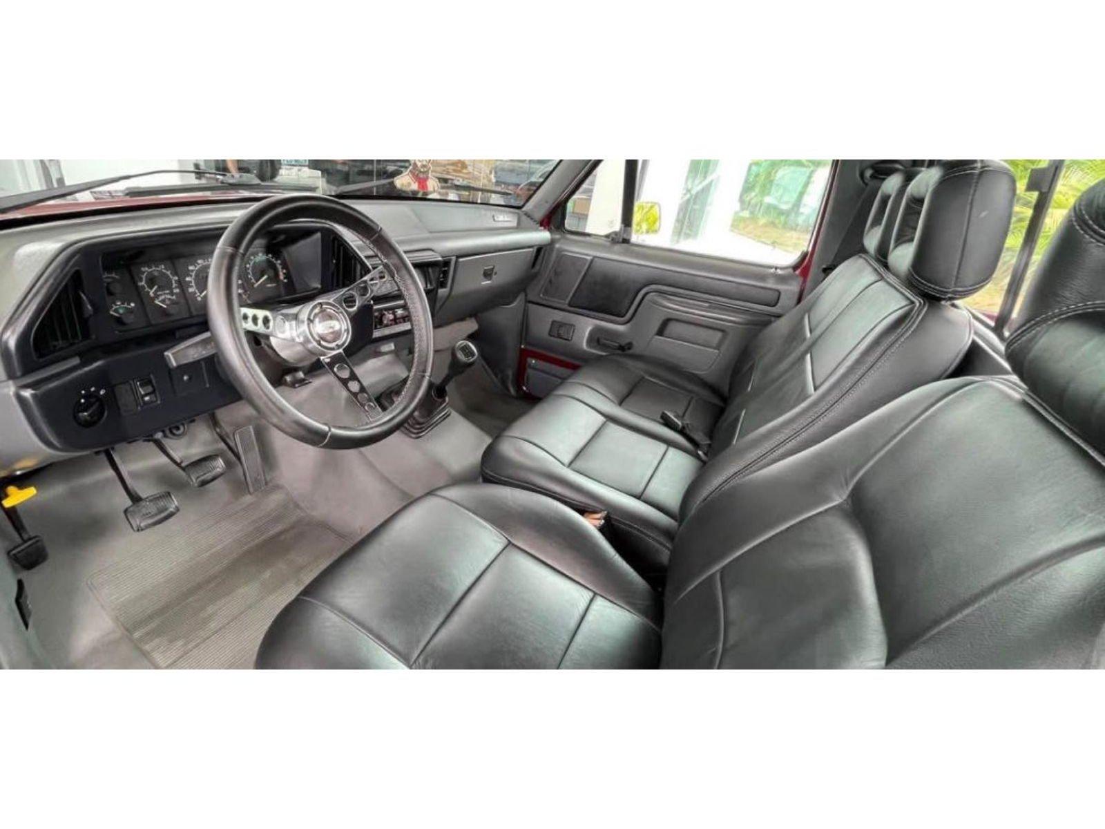 Foto 6 - Ford F1000 XL 4.3 Turbo Diesel 4x2 C.S