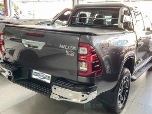 Foto 4 - Toyota Hilux SRX 2.8 Turbo Diesel 4x4