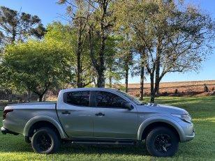 Foto 2 - Mitsubishi L200 Triton Sport GLS 2.4 Turbo Diesel 4x4