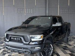 Foto 2 - RAM 1500 Rebel 5.7 V8 Gasolina 4x4
