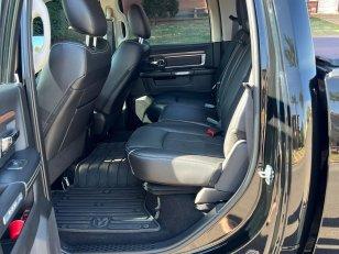 Foto 4 - RAM Classic Laramie Night Edition 5.7 V8 Gasolina 4x4